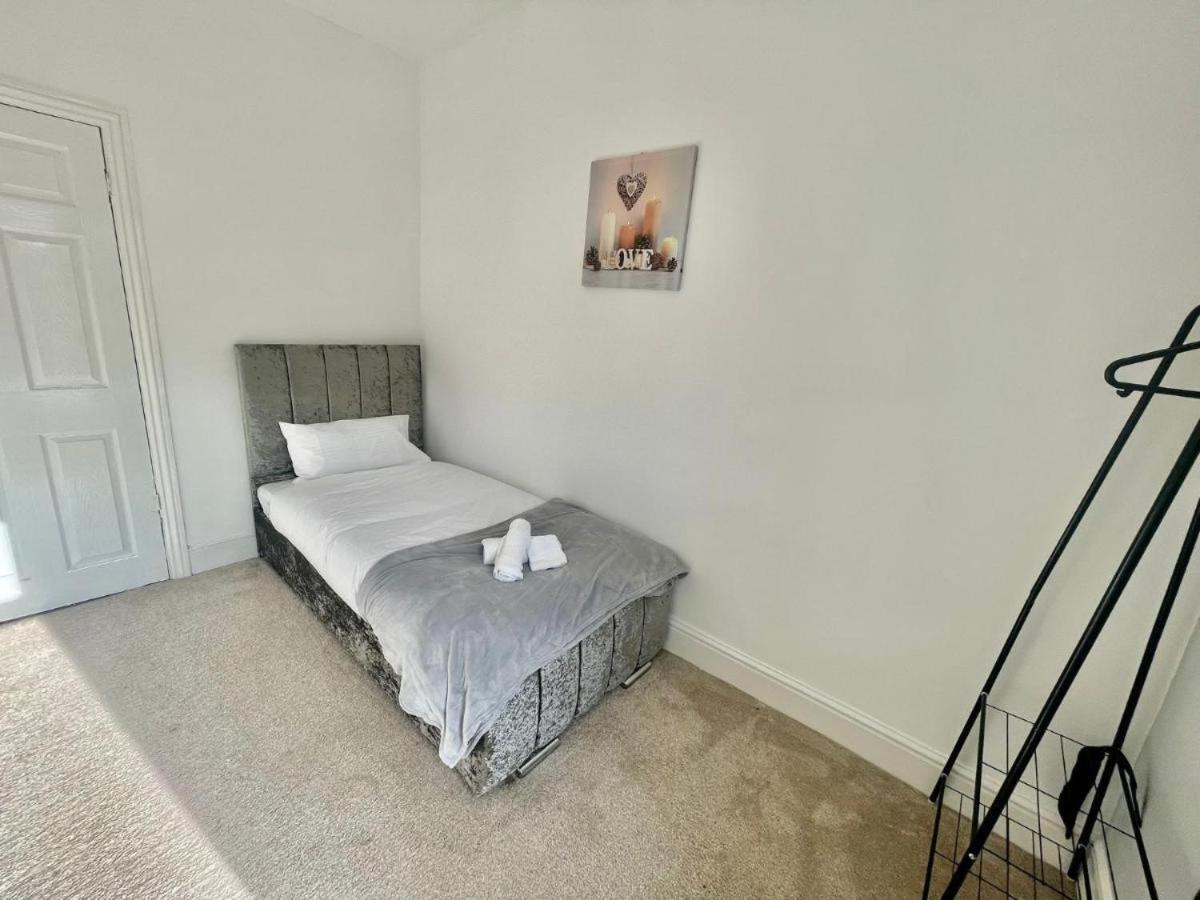 Cozy Home Afan Valley Mountain Retreat - Sleeps -8 Glyncorrwg Exterior photo